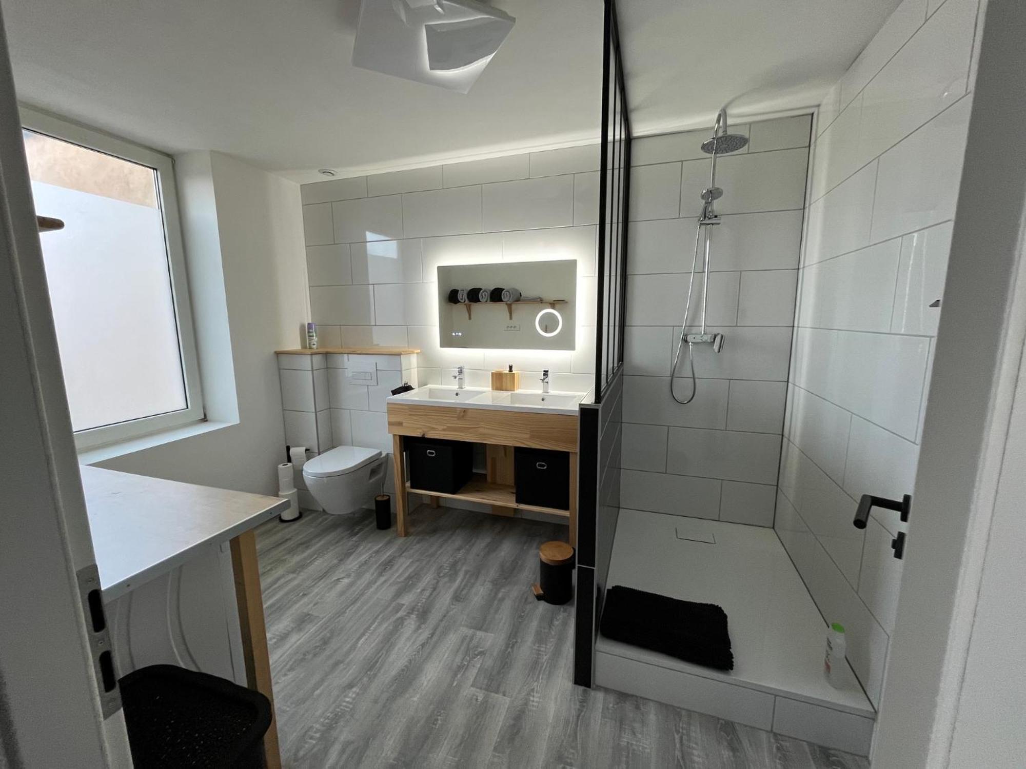 Appartement St Eloi 75M² Saint-Dié-des-Vosges Kültér fotó
